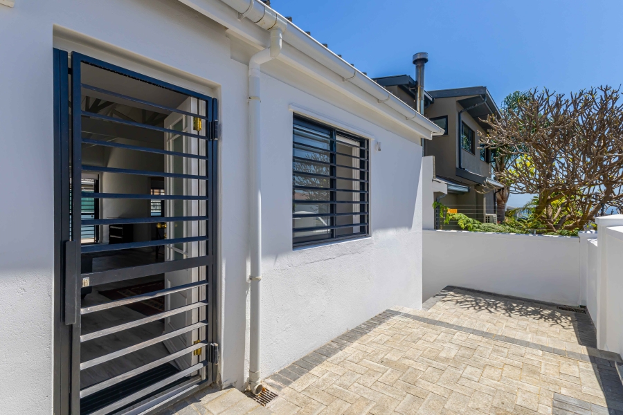 To Let 2 Bedroom Property for Rent in Sea Point Western Cape